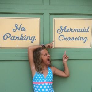 Meet your Posher, Ella